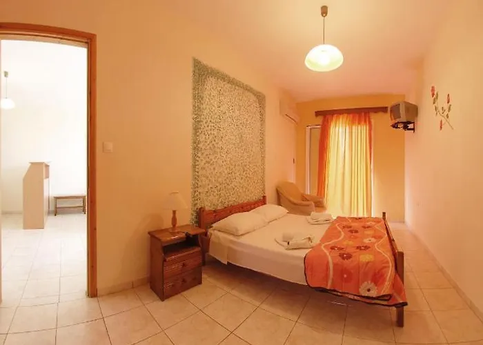 Apartamento Emilia 2 *